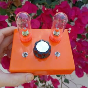 The potar photosynth is an oddball noise synth with photo resistors inside glass tubes
